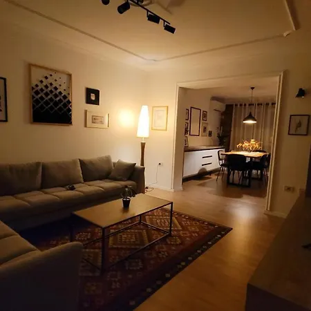 Διαμέρισμα Spacious Near The Pyramid Τίρανα