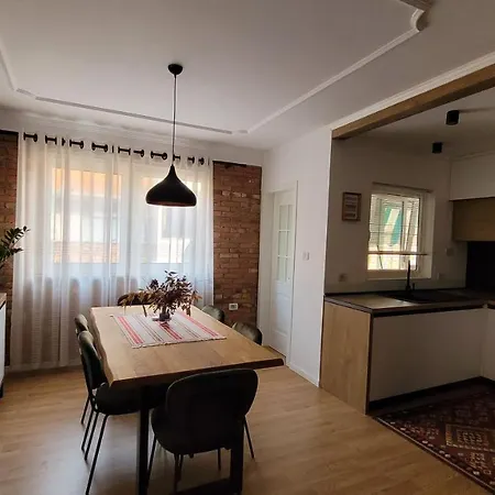 Spacious Near The Pyramid Διαμέρισμα